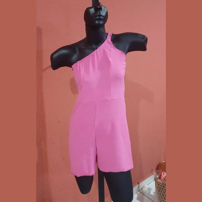 costureira em rio preto, costureira rio preto, costureira perto de mim, costureira, vestido de festa, vestido de noiva, vestido sob medida, roupa sob medida, roupa infantil, roupa personalizada, vestido personalizado, concerto de roupa, concerto de vestido, ajuste de roupa, ajuste de vestido,